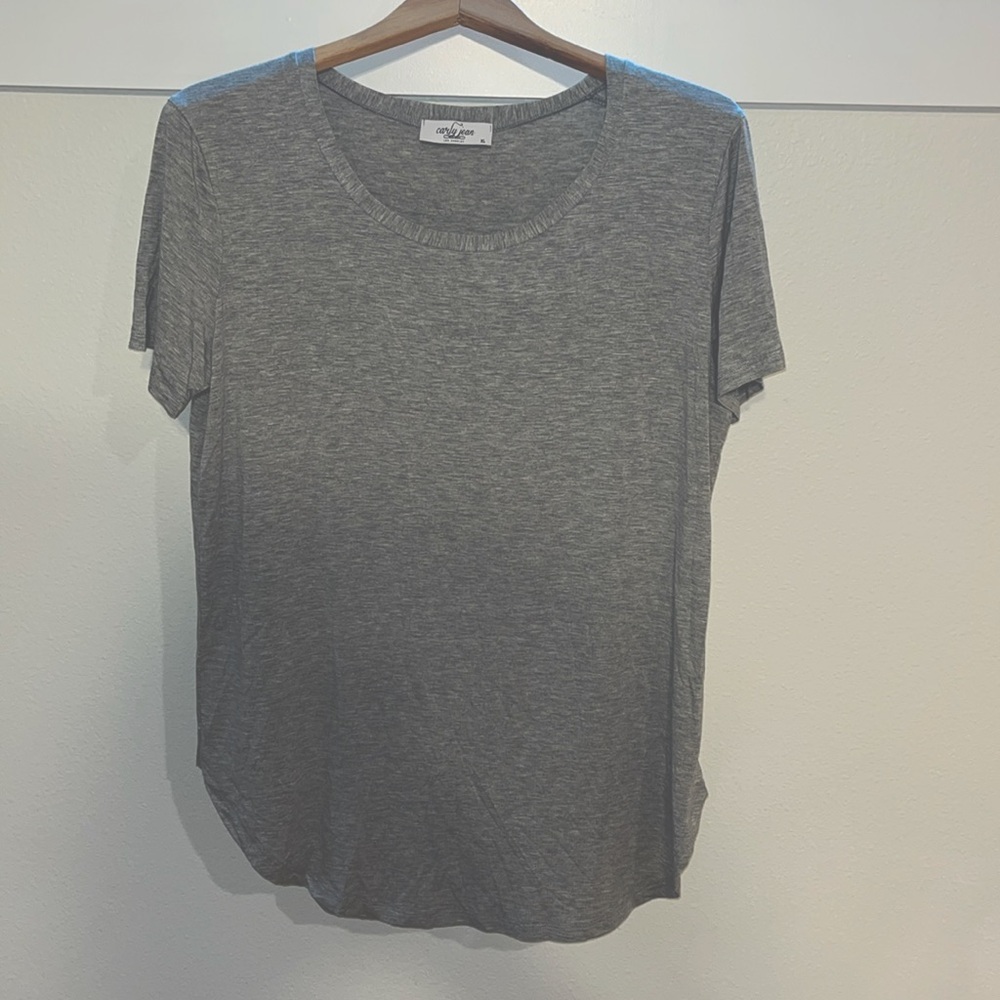 Carly Jean Los Angeles CJs favorite scoop neck tee